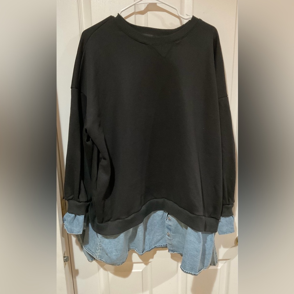 Curvy Girl Alert ~ Black Sweatshirt w/Denim Pop Out